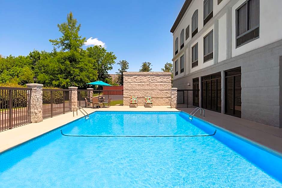 Wingate By Wyndham Montgomery