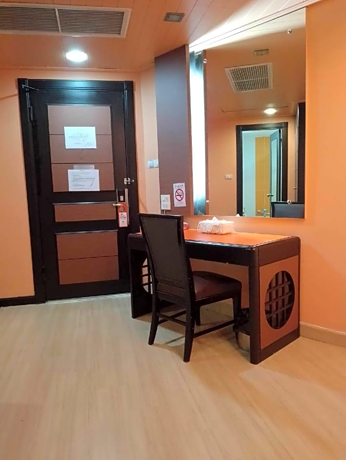 BP Grand Tower Hotel