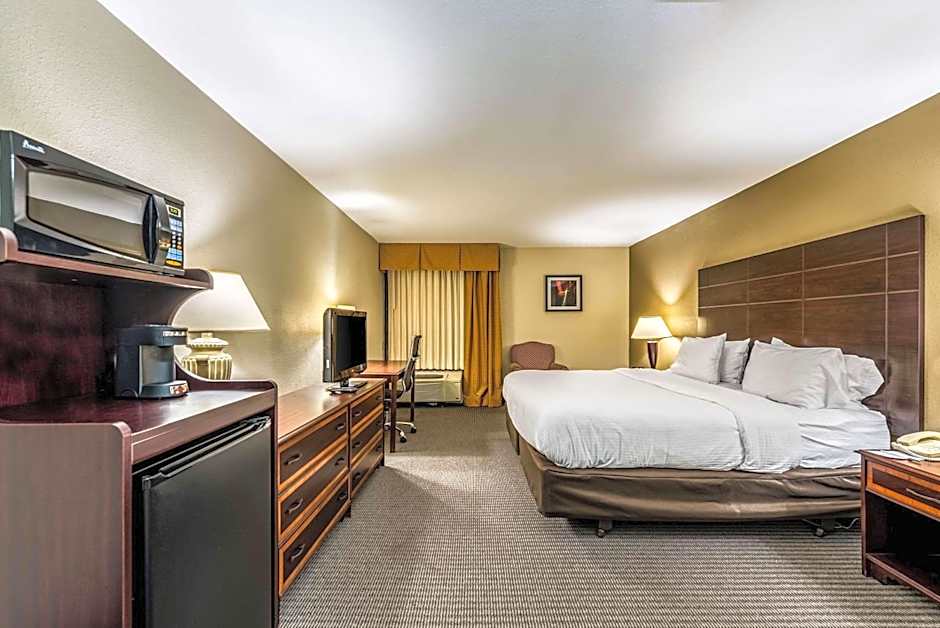 Clarion Hotel Cincinnati North