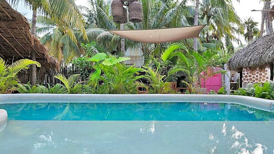 Casa Maria Bonita Hotel & Restaurant El Cuyo by Spot Rentals