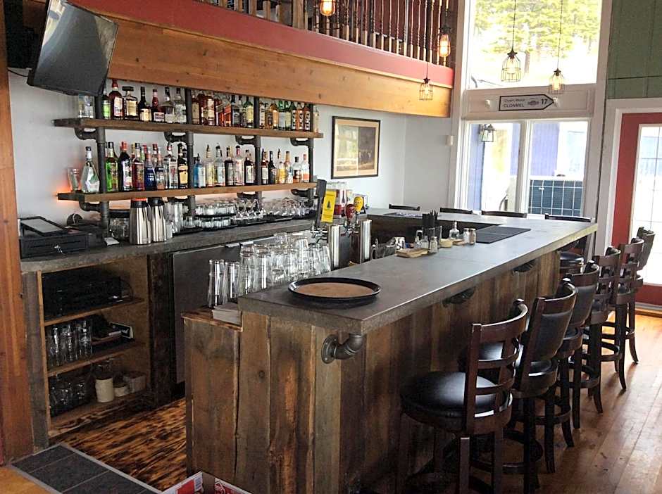 The Iona Heights Inn