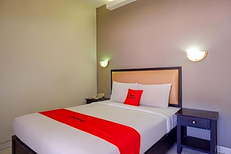 RedDoorz @ Jalan Sriwijaya Semarang