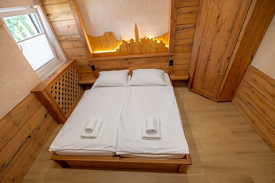 Bed & Breakfast LakeBled House
