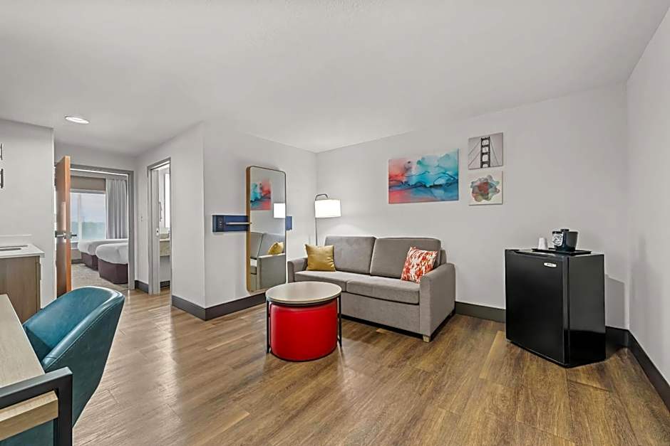 Comfort Suites Columbia at Harbison