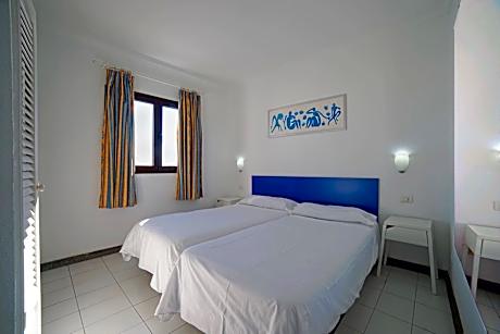 Top floor or Ground floor apartment