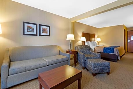King Suite with Sofa Bed - Non-Smoking