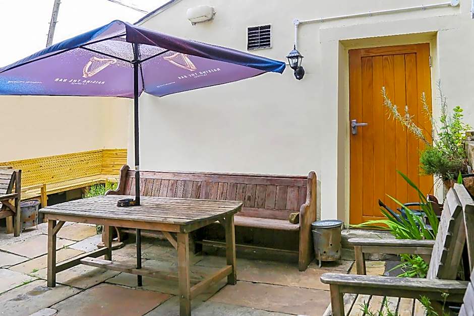 OYO Castle Hotel, Accrington