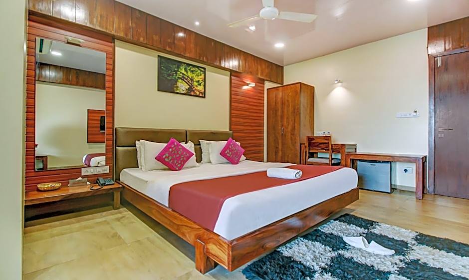 Photo 1 of 43 of Hotel Shree Daan