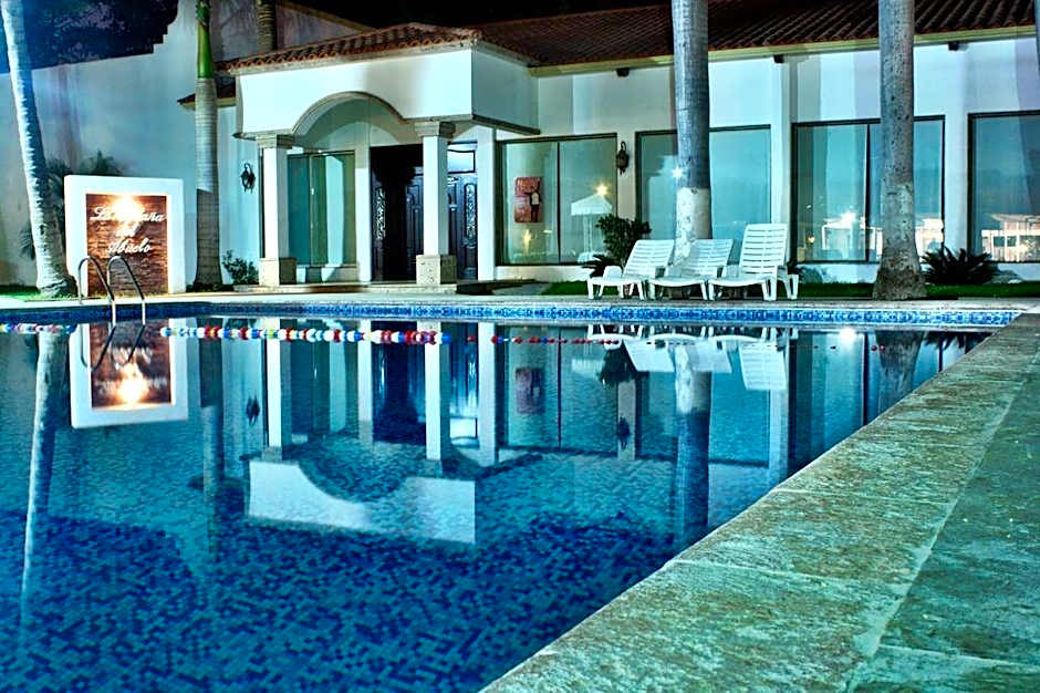 InHouse Select Hacienda Tres Rios
