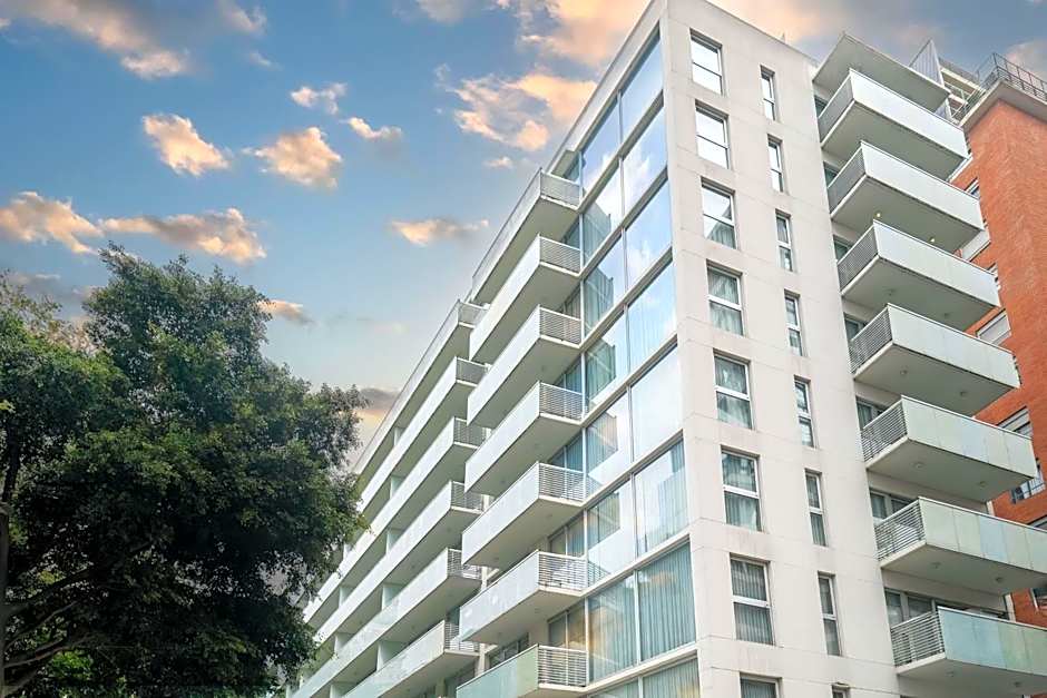 Dazzler by Wyndham Polo