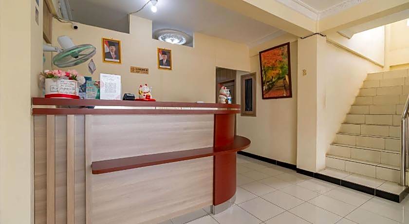 RedDoorz @ Jalan Kolonel Haji Burlian Palembang 2