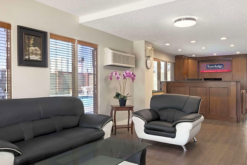 Travelodge by Wyndham Calgary South