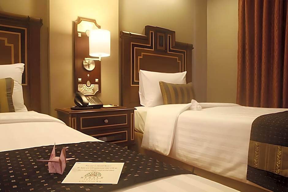 Herald Suites Polaris