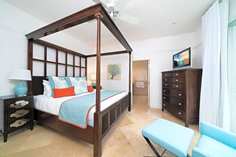 3 Bedroom Suite Ocean Front 