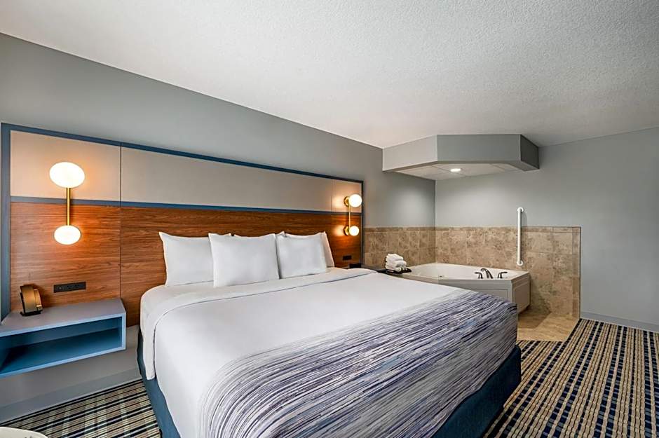 AmericInn by Wyndham Fairfield