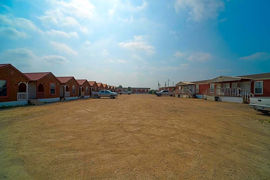 Grand Eagle Ford Lodge & RV Park