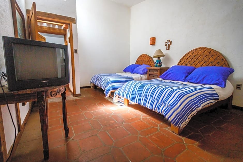 Lago Sol Hotel & Suites