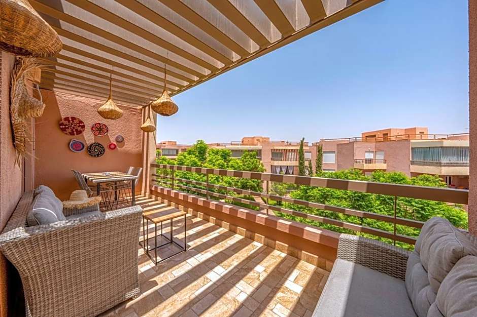 Modern 2BR Apartment with Pool & Secure Parking in Marrakech
