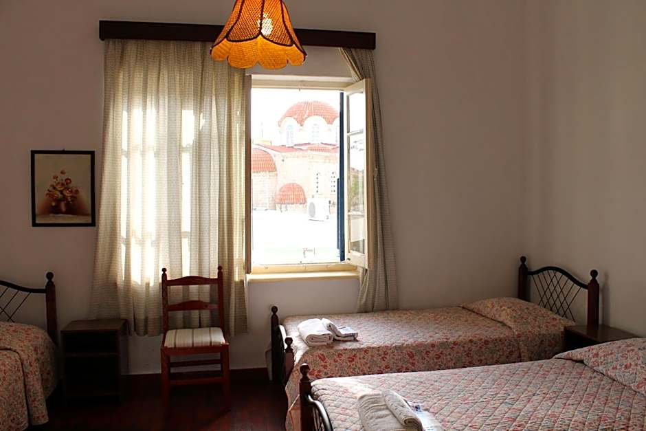 TRIANON Hostel - Central Paphos Old Town