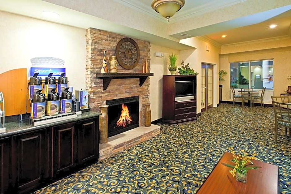 Holiday Inn Express Hotel & Suites Frankfort By IHG