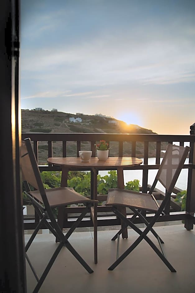Lotos Beach Home