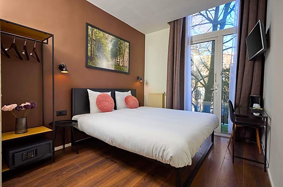 Quentin Museum Square Hotel
