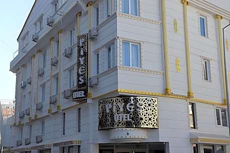Piyes Otel
