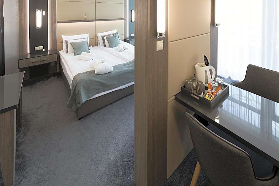 Hotel Zena Beauty & Shopping Center