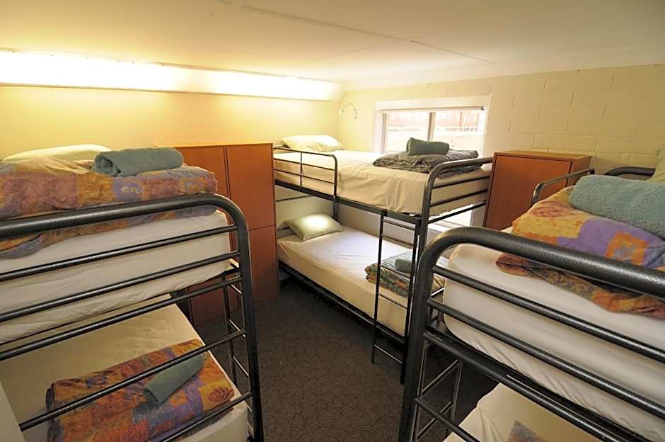 Kangaroo Inn