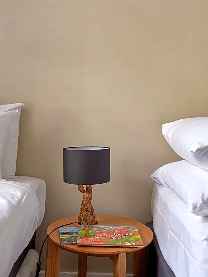 Comfort in Sandy Bay next to the Rivulet