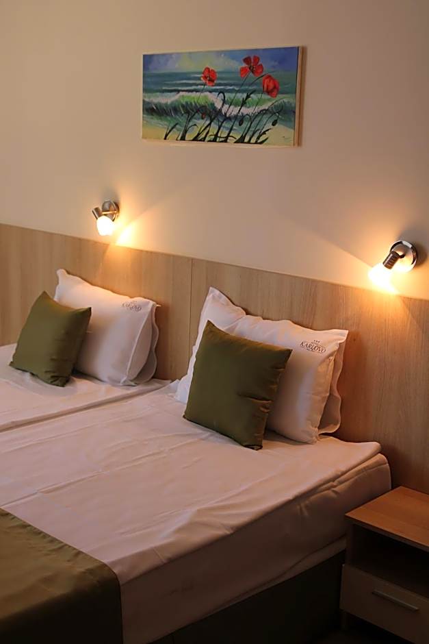 Karlovo Hotel