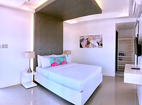 Superior Sea View Room with Balcony