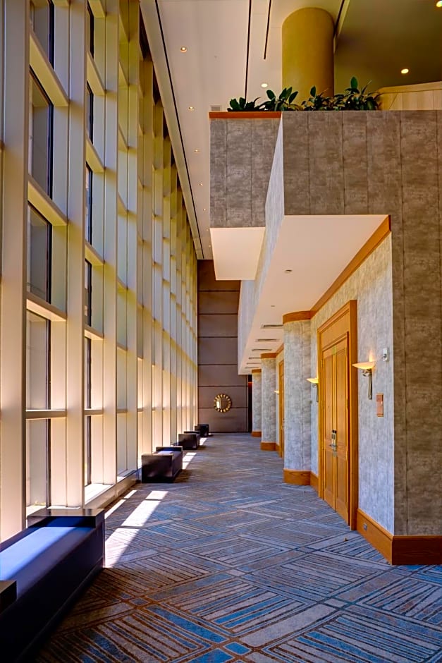 DoubleTree by Hilton Tulsa at Warren Place