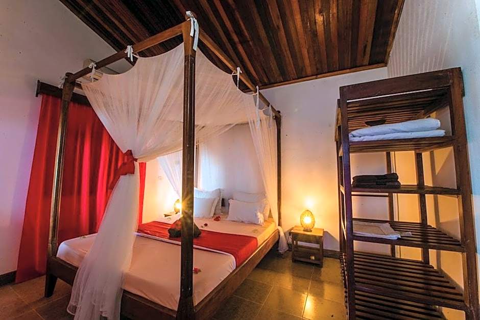 Vanivola Hotel