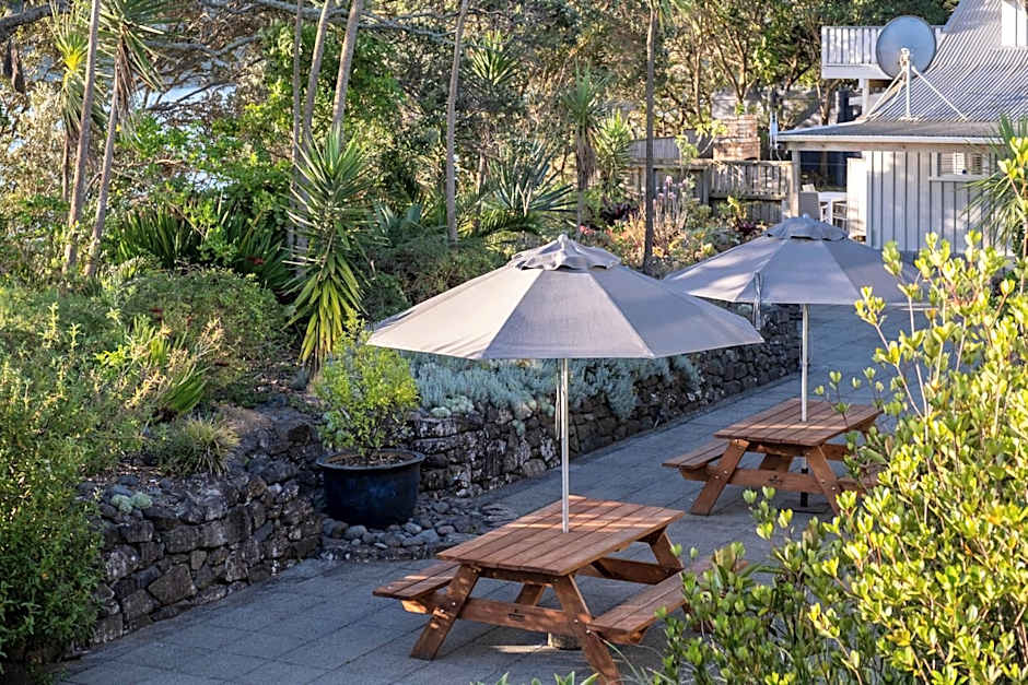 Bow Street Apartments & Cottage