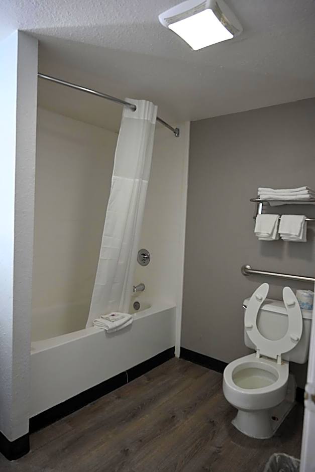 Motel 6 Hazelwood