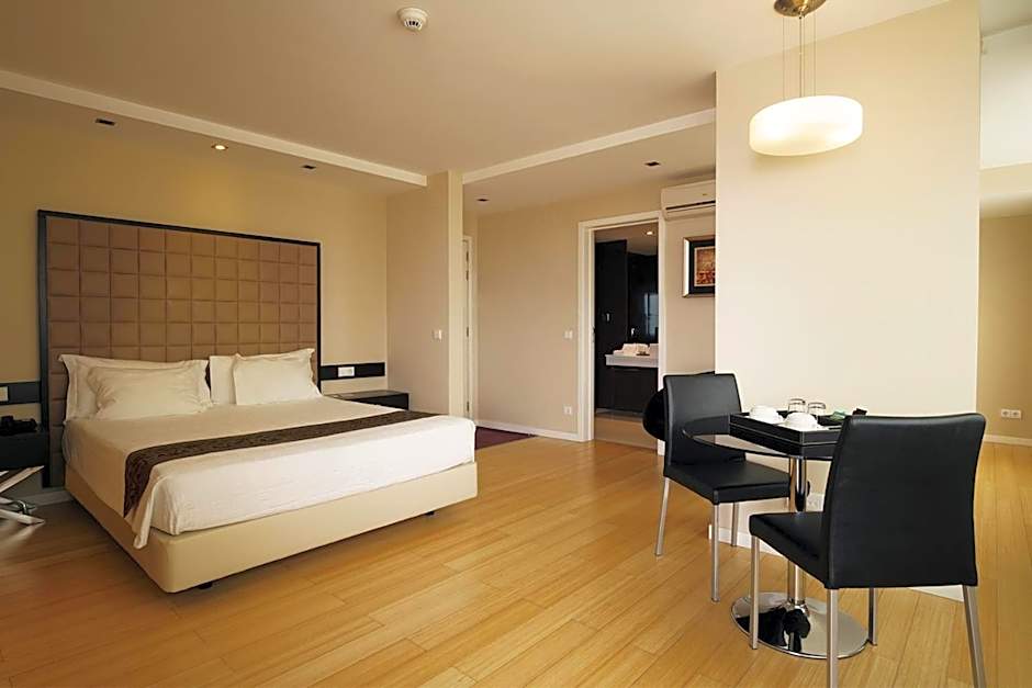 Sweet Atlantic Hotel & Spa