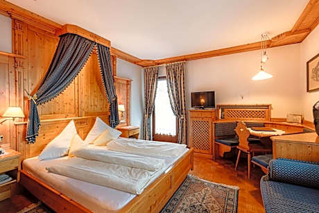 Large Double Room with Balcony