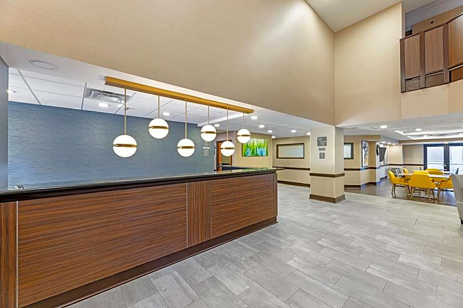 Comfort Inn & Suites Arlington Heights - Schaumburg