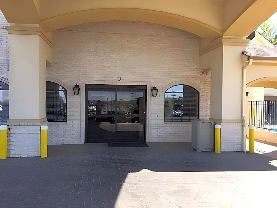 Motel 6 Tyler