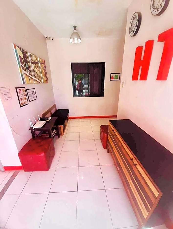 Hometown Hotel Bacolod