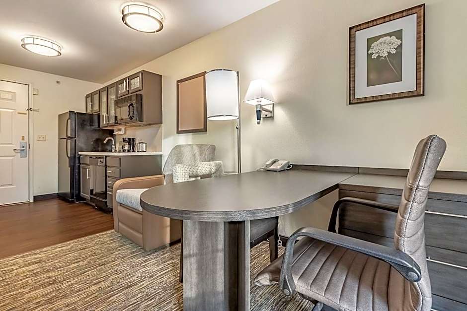 Candlewood Suites Lincoln By IHG