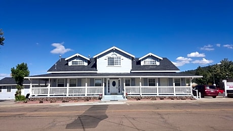 Canyon Country Inn