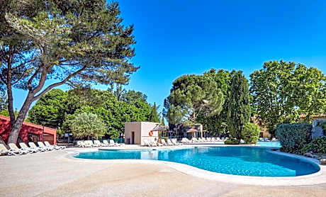 Résidence Odalys Le Village Camarguais Les Gardians