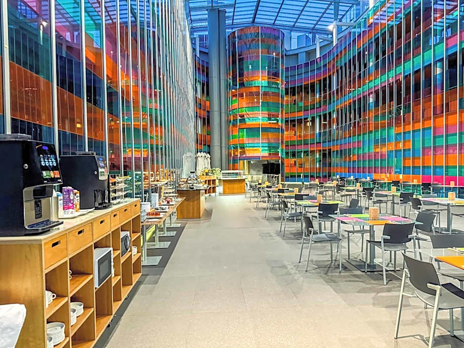 Hotel Zenit Jardines de Uleta Suites