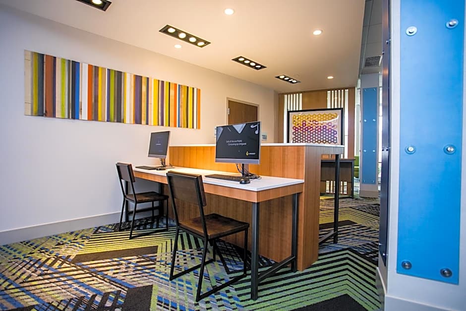 Holiday Inn Express and Suites Rehoboth Beach By IHG