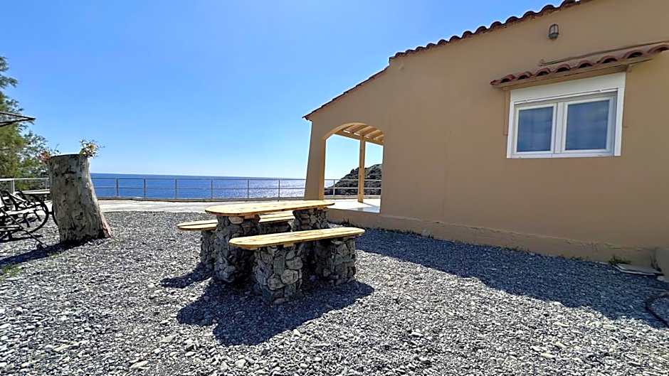 Sfinias Apartments