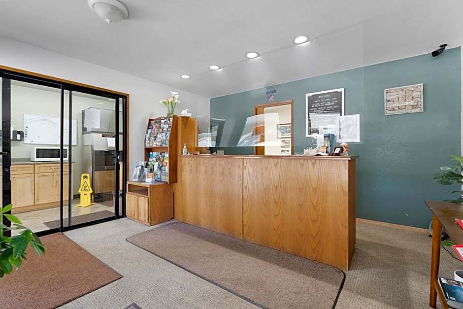 Crescent Beach Motel