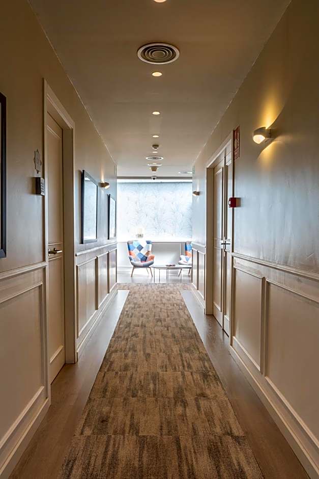 Serennia Fira Gran Via Exclusive Rooms