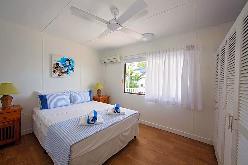 Apollo Jewel Beachfront Apartments